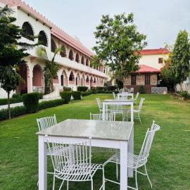 Sajjan Bagh Resort