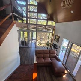 Chalet Moderno entre Pinos con Vista al Bosque, hotel in Tegucigalpa