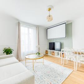 6 people RER A Disney-Paris video-projector Wifi, hotel in Le Perreux-Sur-Marne
