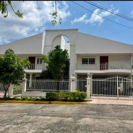 Casa Duplex Privada con Piscina