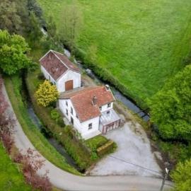 Ferme Moulin Henrot, ξενοδοχείο σε Chimay