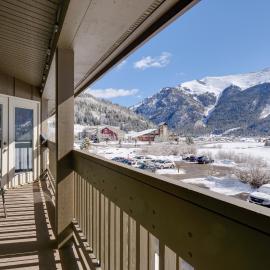 Walk to Copper Mountain Lifts: Mtn-View Condo