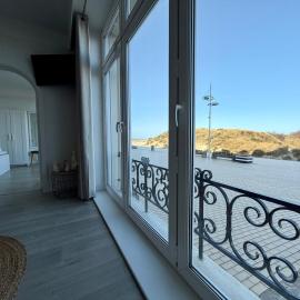 Direct aan Strand & Zeedijk - Licht Appartement 75m2 - Zeebrugge - 5 Personen – hotel w Brugii