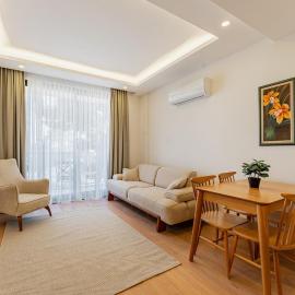 Close to the airport and the beach D7, מלון בAltınkum
