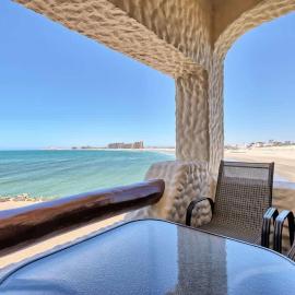 Unique Oceanfront with Epic Sunsets Pinacate 202, hotel in Puerto Peñasco