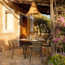 Casa Can Toni - Tradición y calma, khách sạn ở San Ferrán de ses Roques