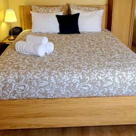 Charming Getaway Near Paris, hotel in Alfortville
