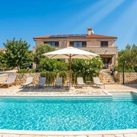 Villa Sloboda Apartments