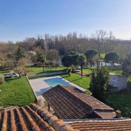 Gîte, jacuzzi et piscine