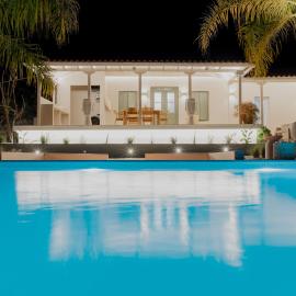 Blue Topaz Two Villas Pool and Spa