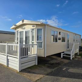 Towyn Happy Days S7, hotel in Rowen