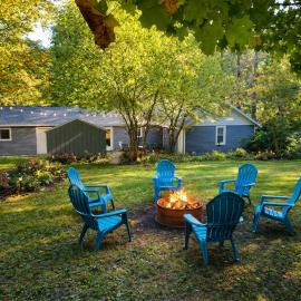 Downtown Bellaire, Close to Hiking, Biking, Golf, Lakes,Pets friendly, hotelli kohteessa Bellaire