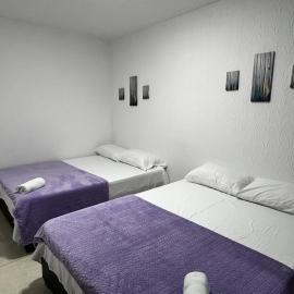 Apartamento Albergue - Buga、ブガのホテル