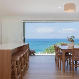 Bella Vista - Oceanfront Haven with Endless Views، فندق في Norah Head