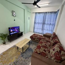 Blissful Breeze 4 ROOMS by EZYHOME MELAKA, hotel ad Ayer Keroh