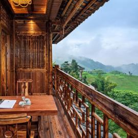 素隐乡宿Hometown Destination红瑶吊脚楼 观景民宿, hotel in Heping