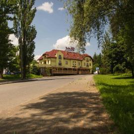 Restauracja -Zajazd trzech braci, hotel v destinácii Tešín