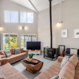 Seaview Beach House by Peppy Beach Retreats®, hotel in Capel