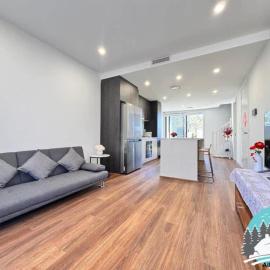Modern Marsden Park Stay Near Shops & Parks, hotel en Marsden Park