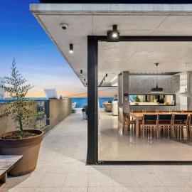 Luxury Coastal Escape pool, sauna, cinema, views, Hotel in Ocean Grove