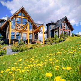Lux Houses DOMEK z widokiem na Tatry z prywatnym jacuzzi, hôtel à Gliczarów