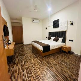 hotelindriya, hotel in Noida