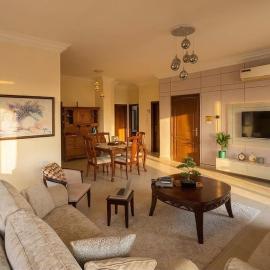 Home away from home with a Beautiful Balcony View 3 bedrooms 2 bathrooms