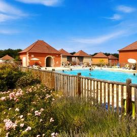 T3 Piscine Classé 3, Park, Terrasse, hotel sa Prayssac