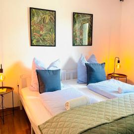 Urban und Zentral-Low Budget für Familien und Monteure,WLAN, Zentrum, 3 Schlafzimmer- bis 5 Personen, Legoland,Münster – hotel w mieście Neu-Ulm