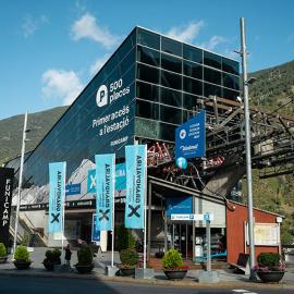 Hotel NIU a 50 m del Funicamp, hótel í Encamp