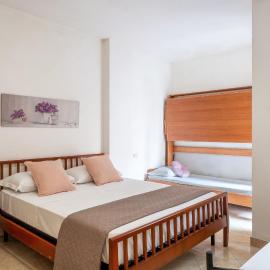 3 min to Beach Apartment with Patio AC - Il Lupo Affitta