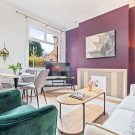 Charming and Spacious Home in Cradley Heath by 53 Degrees Property Sleeps 8