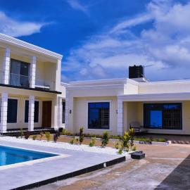 Cappuccino Luxury Villa & Homes
