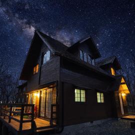 くじゅうみんなの森ロッジ-3部屋貸切-満天の星空-バーベキュー-小川のせせらぎ, hotel din Kokonoe
