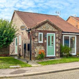 2 Bed in Norwich oc-75398, hotel in Mundesley