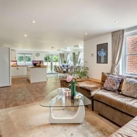 5 Bed in Norwich oc-56103