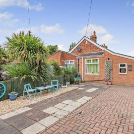 2 Bed in Mablethorpe oc-74809, hotel in Sutton on Sea