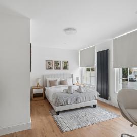 Spacious 6-Bed En-suite Home, 5-Min Walk to Tube, hotel a Uxbridge
