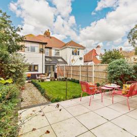 3 Bed in Walton On The Naze oc-93784