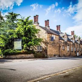 Santo's Higham Farm Hotel, khách sạn ở Alfreton
