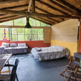 Cabaña en potrerillos con bajada al arroyo