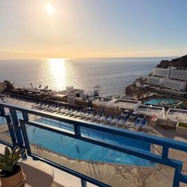View Mogan & Sea with big terrace, hotel i Taurito