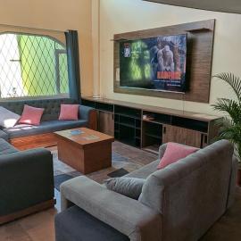 Lujosa Casa - Jacuzzi - BBQ - 15 min aeropuerto โรงแรมในกีโต
