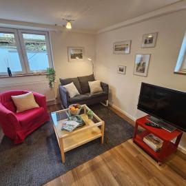 Stylish city studio - renovated & central