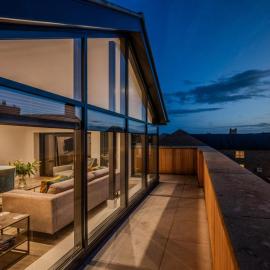 4 Bed in Richmond oc-83250