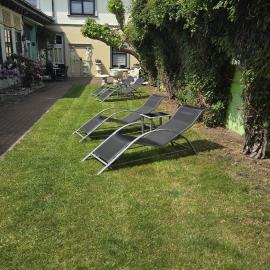 Ferienhof Pommerngreif - Wohnung 3, familiär, mit Poolnutzung und Grillmöglichkeit