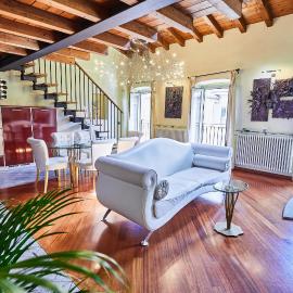 Luxury Design Loft - Piazza Pontida, hotel in Bergamo