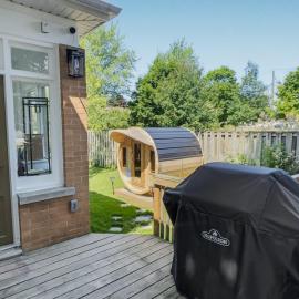 Walkerton Sauna Suite, Hotel in Walkerton