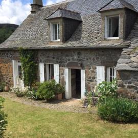Gite de collandres, hotel in Cheylade