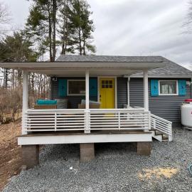 Wally’s Matchbox |New|Hot Tub|Fire Pit|Close 2 All, hotel din Hawley